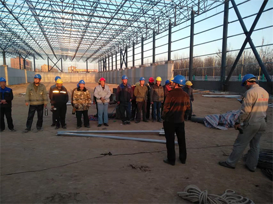 鋼結(jié)構(gòu)