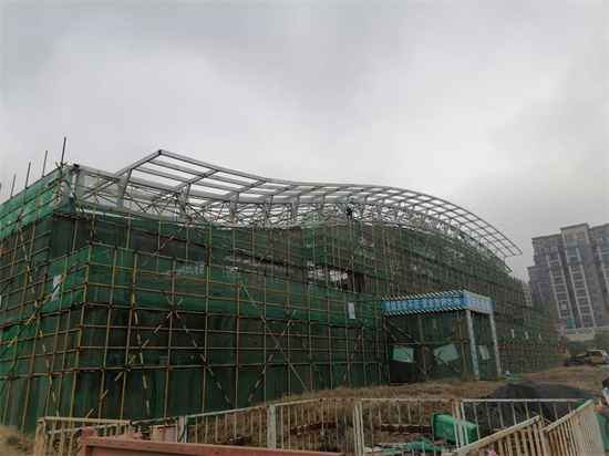 安慶十四中風(fēng)雨操場(chǎng)