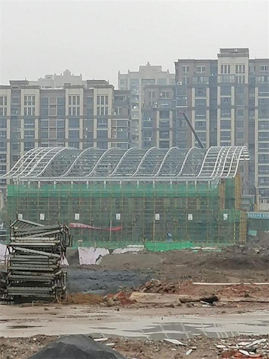 安慶十四中風(fēng)雨操場(chǎng)