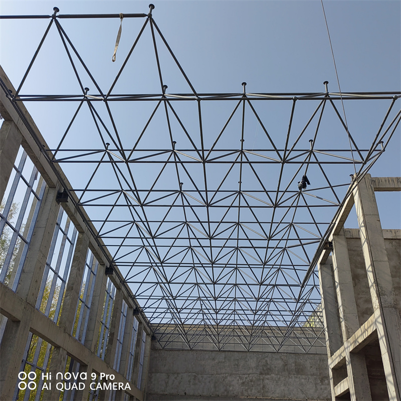 甘肅武威頤養(yǎng)園鋼結(jié)構(gòu)安裝